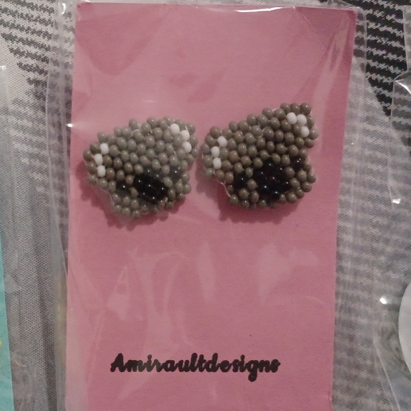 Flat beaded koala earrings - Picture 3 of 3
